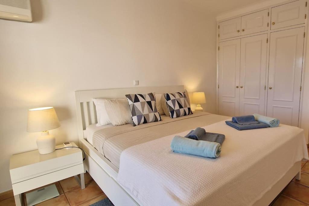Jasmine Apartment Next To Meia Praia Beach Λάγος Εξωτερικό φωτογραφία